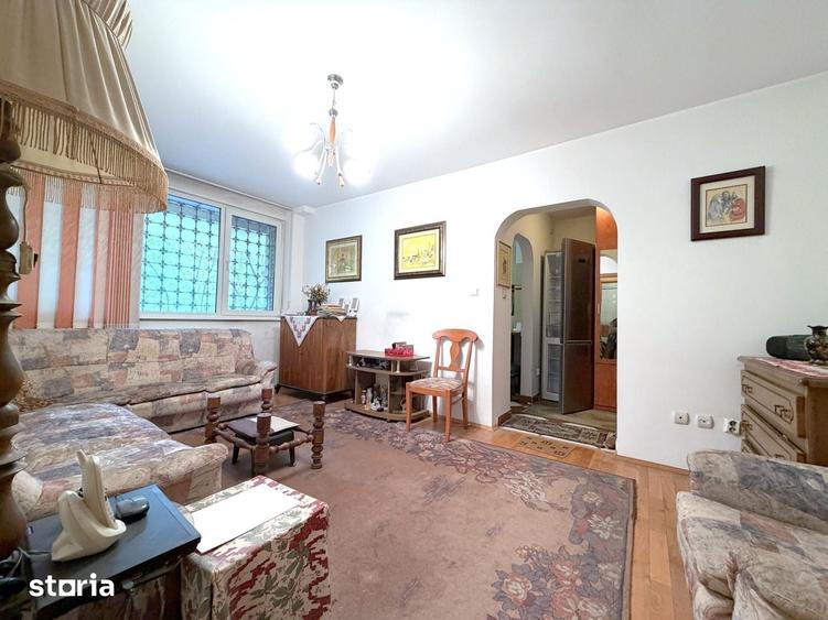Apartament cu 2 camere în Tei