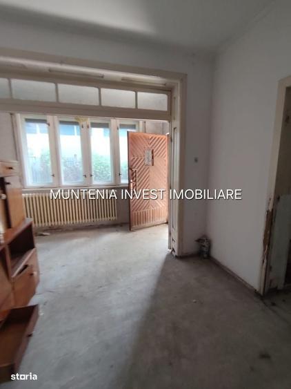 Casa de vanzare Centru- Ideala pentru investitie - 8