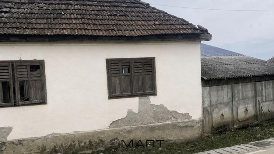 Casă cu 3 camere cu Teren 826 Mp în Sebeșu de Sus