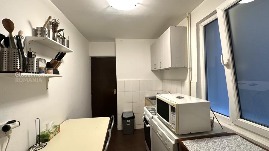 Apartament cu 2 camere decomandat, mobilat în Calea Victoriei