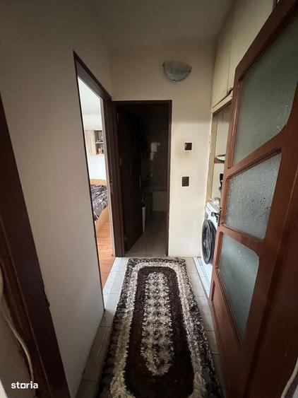 Apartament Craiovita Pia?a 3/4 56 mp centrala termica - 2