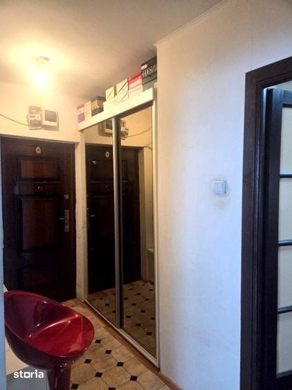 Apartament cu 3 camere decomandat în Ferentari