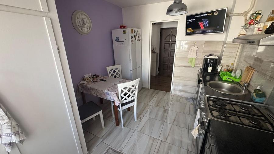 Apartament cu 2 camere decomandat, mobilat în Hipodrom 3