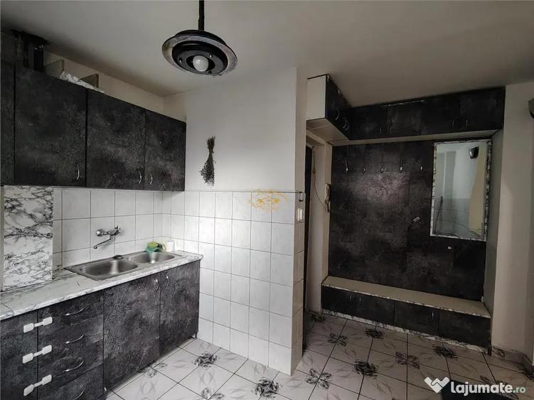 Apartament cu 2 camere nedecomandat în Central