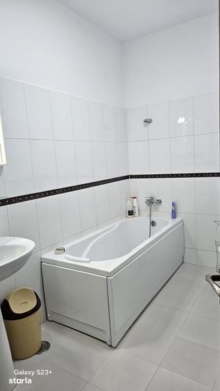 Apartament cu 2 camere decomandat în Candiano Popescu