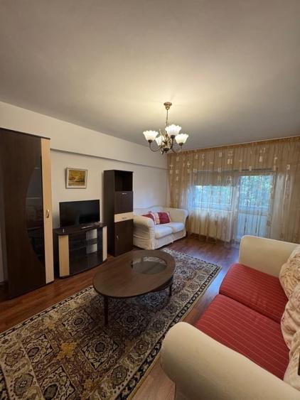 Apartament cu 2 camere decomandat, mobilat în Unirii