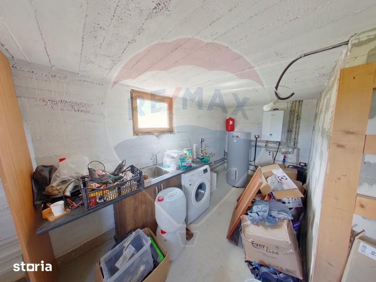 Casă cu 3 camere cu Teren 1260 Mp în Sarasău