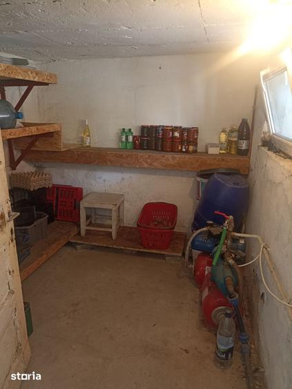 Casă cu 2 camere cu Teren 468 Mp în Central