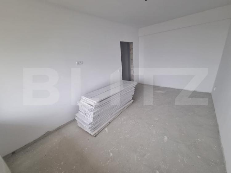 Apartament cu 2 camere decomandat în Exterior Est