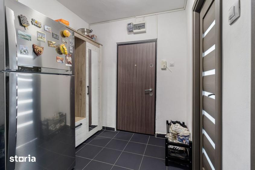 Apartament cu 2 camere semidecomandat, mobilat în Sălăjan