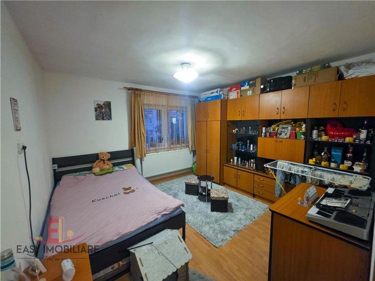 Garsonieră decomandată în Central