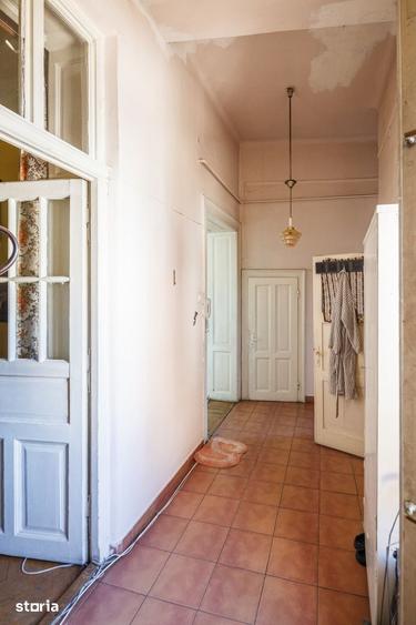 Apartament cu 4 camere în Central