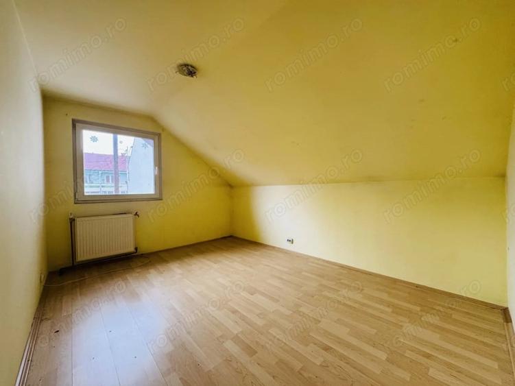 Casă cu Teren 420 Mp în Central