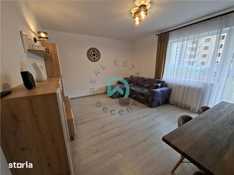 Apartament cu 3 camere decomandat, mobilat în Tractorul