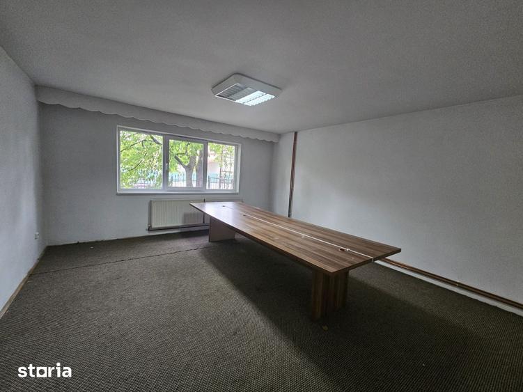 Casă cu 6 camere cu Teren 250 Mp în Gheorgheni