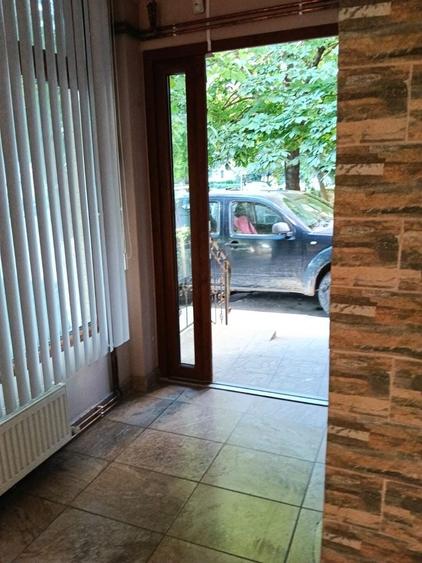Apartament cu 3 camere în Tomis III