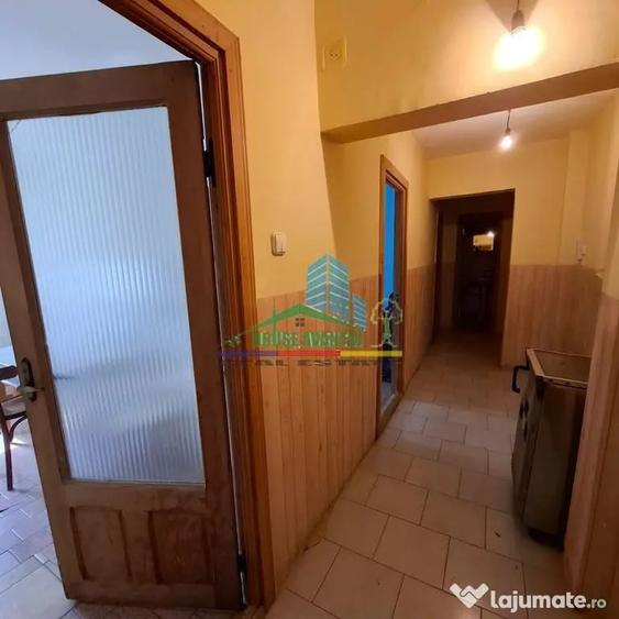 Apartament cu 3 camere decomandat în Ultracentral