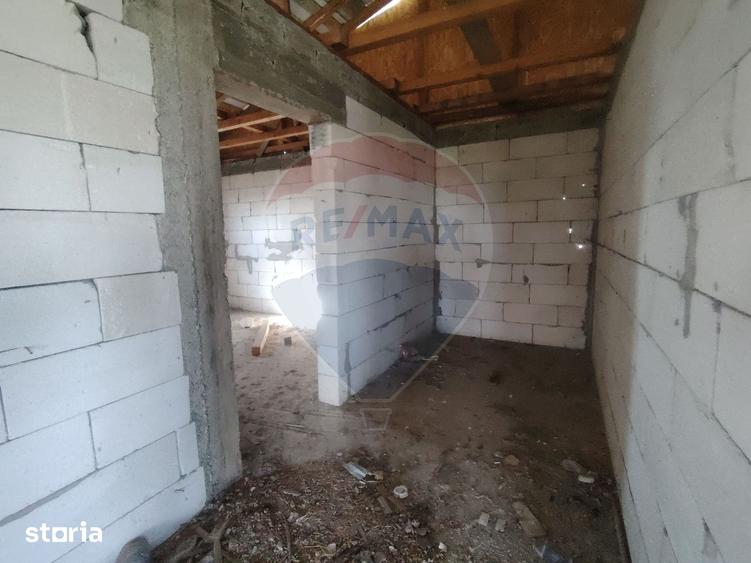 Casă cu 3 camere cu Teren 400 Mp în Nord