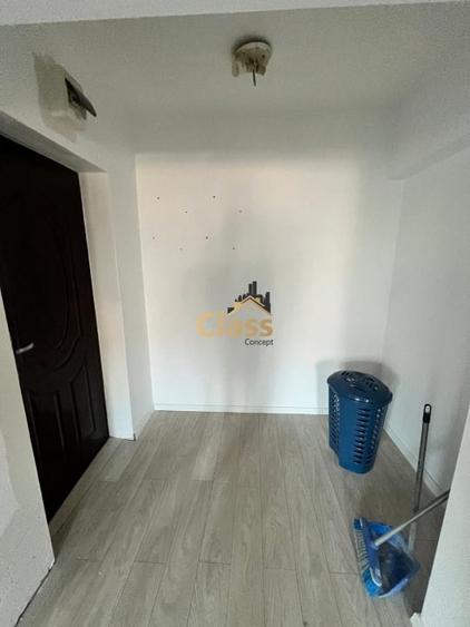 Apartament cu 3 camere decomandat în Baciu