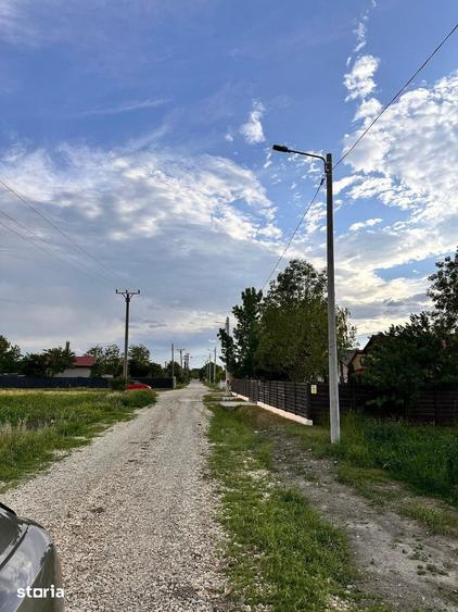 Teren de 9100 mp, în Răcari