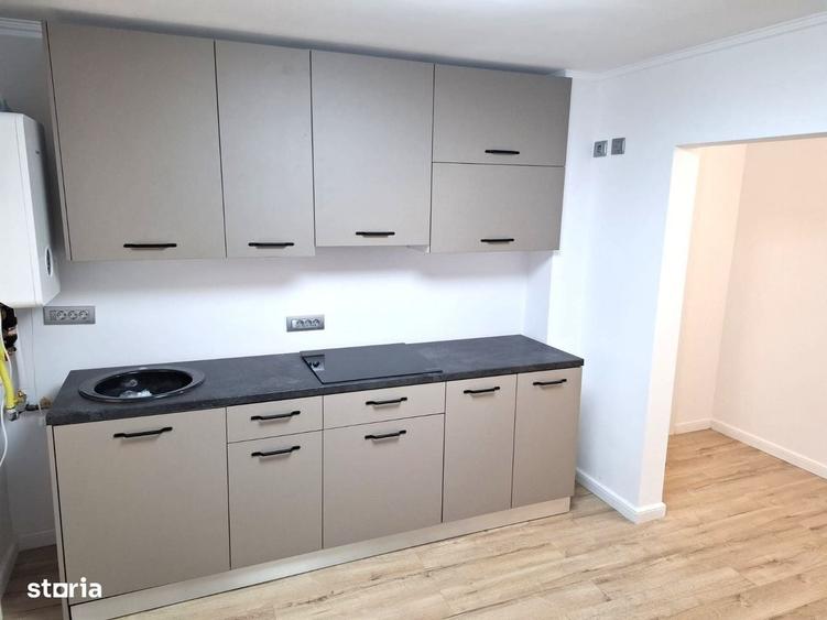 Apartament cu 3 camere în Broșteni