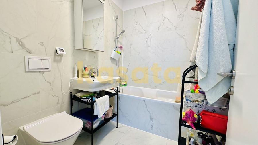 Duplex cu 5 camere cu Canalizare în Central