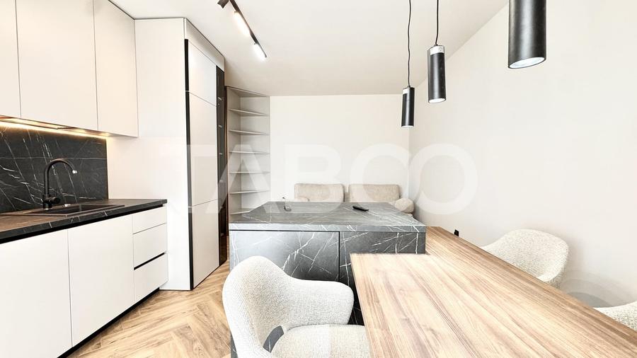 Apartament cu 3 camere semidecomandat, mobilat în Florești