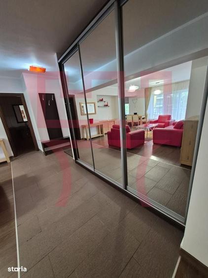 Apartament cu 3 camere în Plopilor