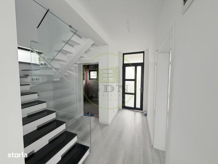 Casă cu 4 camere cu Teren 301 Mp în Cârcea