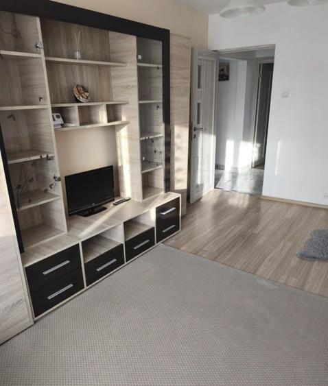 Apartament cu 2 camere decomandat în Bucovina