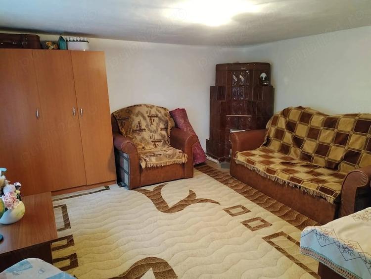 Casă cu Teren 4926 Mp în Schela