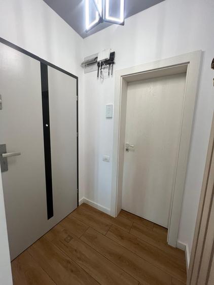 Apartament cu 2 camere semidecomandat, mobilat în Năvodari