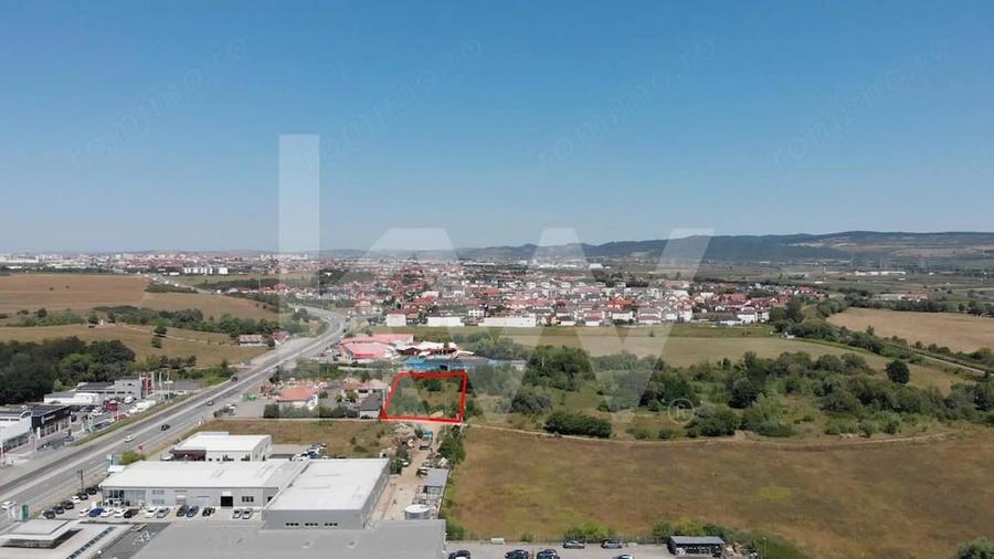 Teren de 5658 mp, în Central