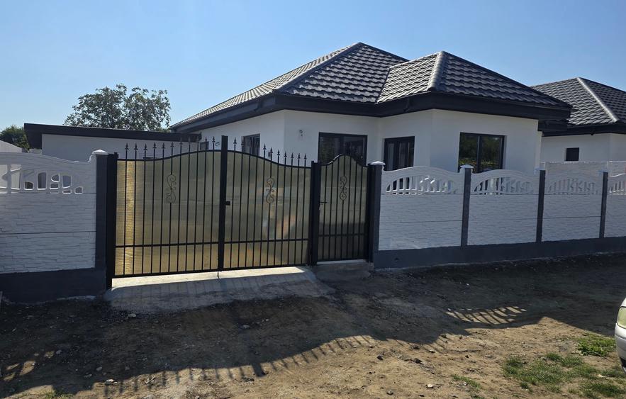 Casa de vanzare Cobadin - 2