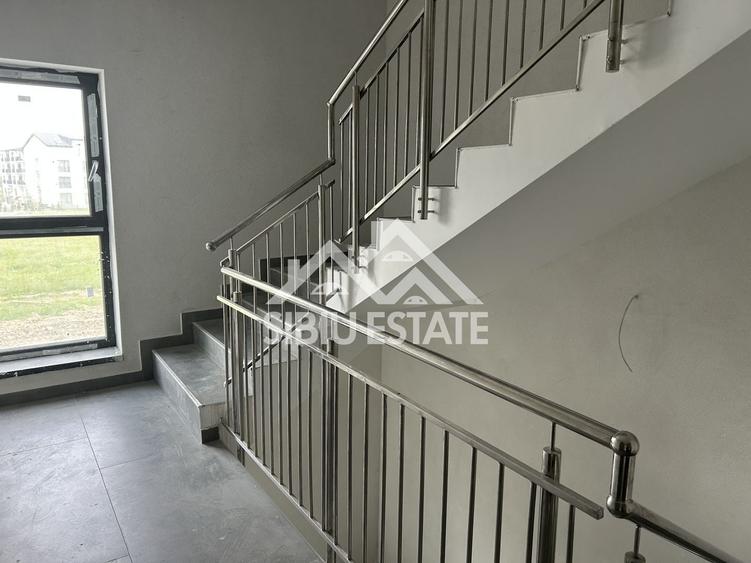 Apartament cu 2 camere decomandat în Șelimbăr