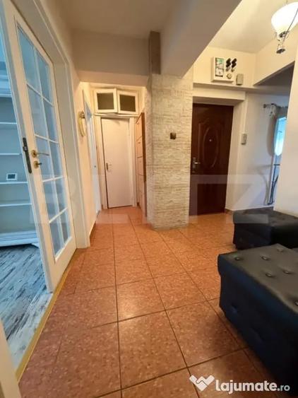 Apartament cu 4 camere decomandat în Ultracentral