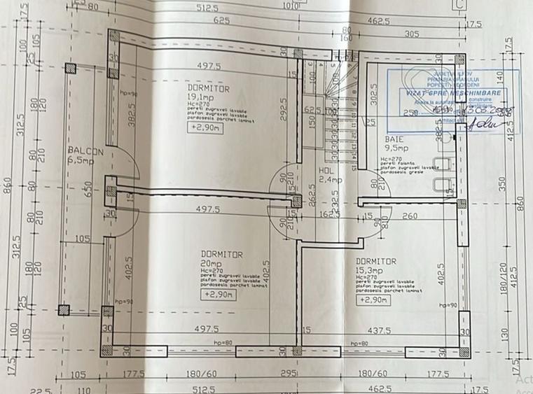 Casă individuală cu 5 camere cu Canalizare în Central
