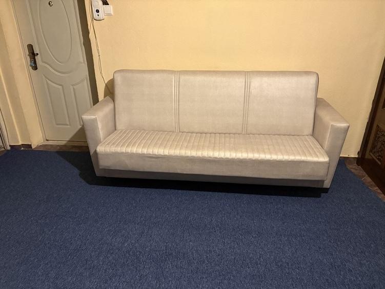 Apartament cu 3 camere decomandat în Cetate