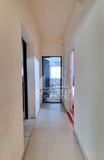 Casă cu 5 camere cu Teren 200 Mp în Mehala