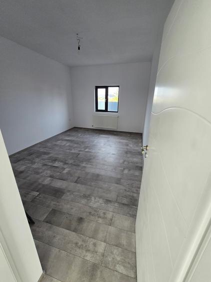 Casă cu 3 camere cu Teren 250 Mp în Pantelimon