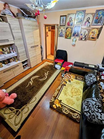 Casă cu 4 camere cu Teren 182 Mp în Pisc