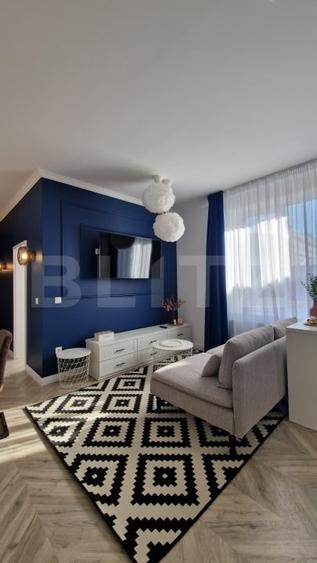 Apartament cu 3 camere decomandat, mobilat în Central