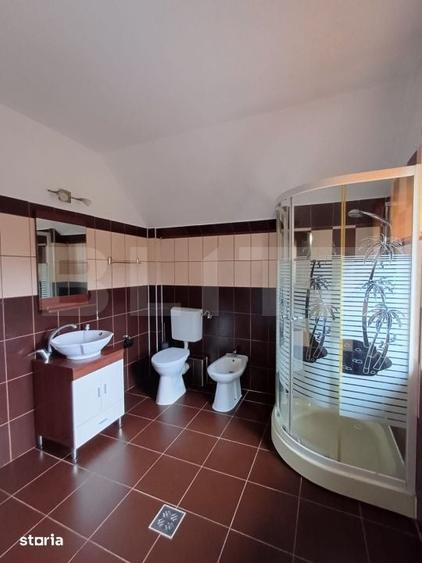 Casă cu 5 camere cu Teren 600 Mp în Central