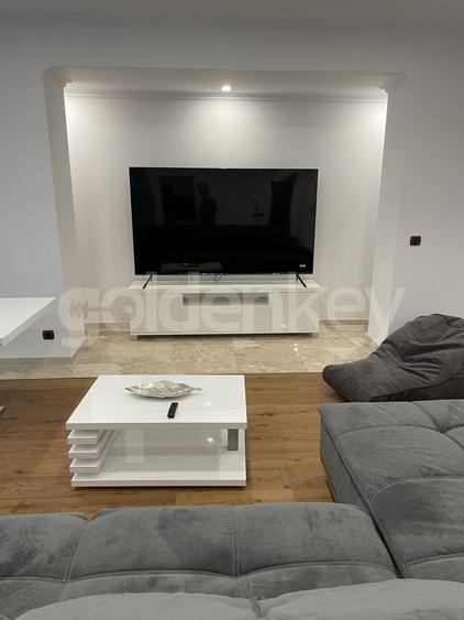Apartament cu 3 camere decomandat, mobilat în Kiseleff