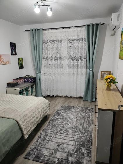 Apartament cu 4 camere decomandat în Vasile Aaron