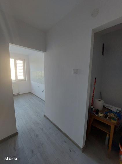 Apartament cu 2 camere semidecomandat în Rogerius