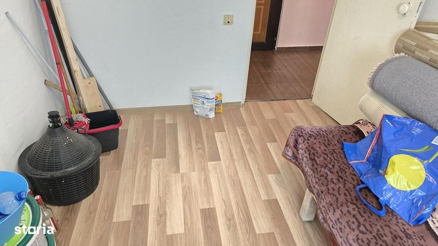 Vand apartament 3 camere semidecomandat in Deva, Micro 15, etaj 3, - 5