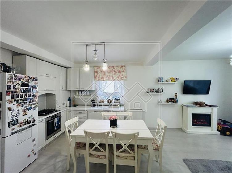 Apartament 3 camere, gradina, la cheie, mobilat, disponibil imediat - 14