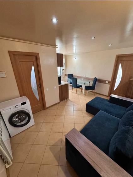 Apartament cu 2 camere decomandat în Precista