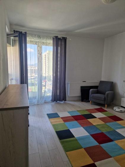 Garsonieră decomandată în Central